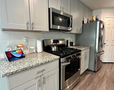 4231 Tulip Oak Drive - Photo Thumbnail 4