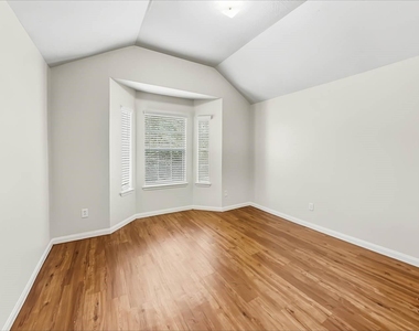 3807 Liberty Square Trail - Photo Thumbnail 8