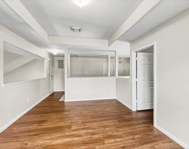 3807 Liberty Square Trail - Photo Thumbnail 13