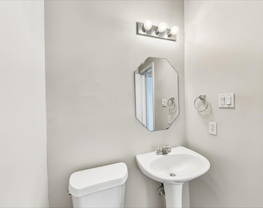 3807 Liberty Square Trail - Photo Thumbnail 10