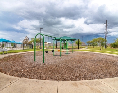 5407 Baronet Drive - Photo Thumbnail 43
