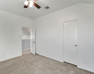 5407 Baronet Drive - Photo Thumbnail 27