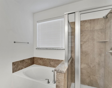 5407 Baronet Drive - Photo Thumbnail 21
