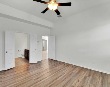 5407 Baronet Drive - Photo Thumbnail 17