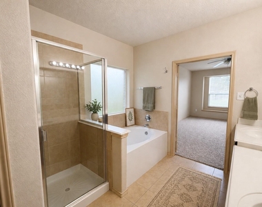 11922 Harristown Dr - Photo Thumbnail 14