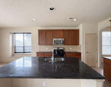 11922 Harristown Dr - Photo Thumbnail 7