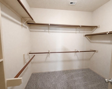 11922 Harristown Dr - Photo Thumbnail 15