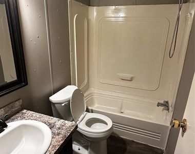 2021 N Battlebell Road - Photo Thumbnail 2