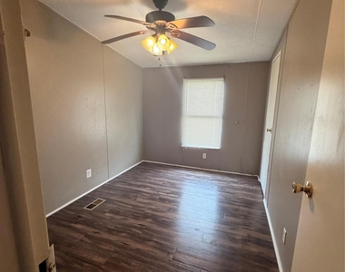 2021 N Battlebell Road - Photo Thumbnail 2