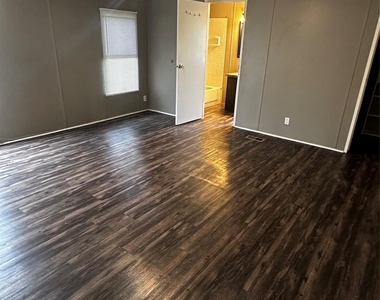 2021 N Battlebell Road - Photo Thumbnail 3