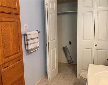 3100 75th Street - Photo Thumbnail 17