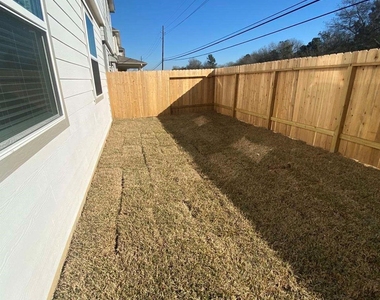 5130 Wolgan Lake Court - Photo Thumbnail 13