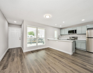 781 Country Place Drive - Photo Thumbnail 4