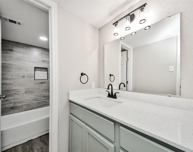 781 Country Place Drive - Photo Thumbnail 29