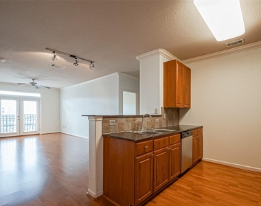 1711 Old Spanish Trail - Photo Thumbnail 8