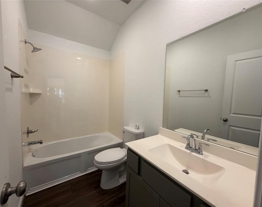 1330 Heather Rosewood Lane - Photo Thumbnail 11