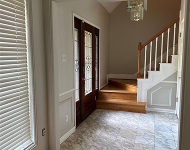 3411 Stoney Oak Drive - Photo Thumbnail 6