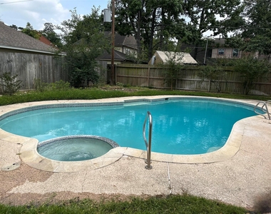 3411 Stoney Oak Drive - Photo Thumbnail 18