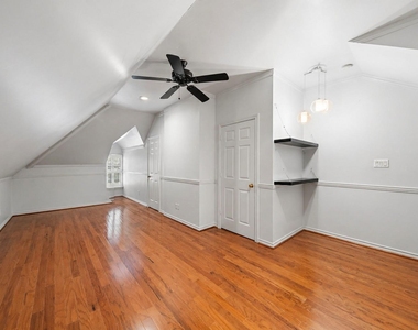 5136 Chevy Chase Drive - Photo Thumbnail 18