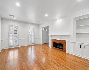 5136 Chevy Chase Drive - Photo Thumbnail 5