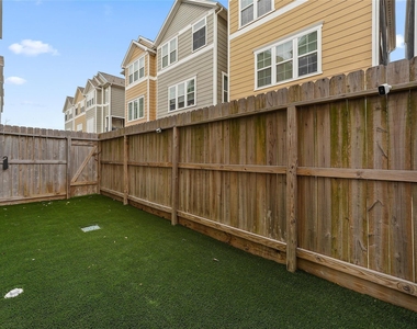 1221 W 19th Street - Photo Thumbnail 24