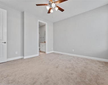 1221 W 19th Street - Photo Thumbnail 16
