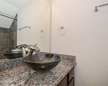 737 Davis Road - Photo Thumbnail 17