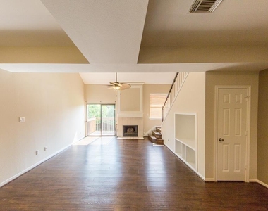 737 Davis Road - Photo Thumbnail 1
