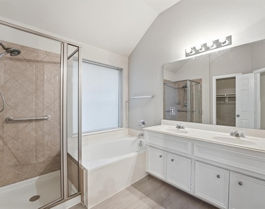 20931 Hamlet Ridge Lane - Photo Thumbnail 16