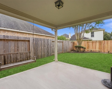 20931 Hamlet Ridge Lane - Photo Thumbnail 12