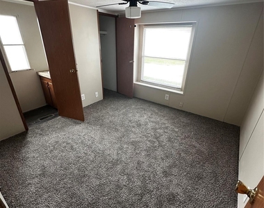 2021 N Battlebell Road - Photo Thumbnail 1