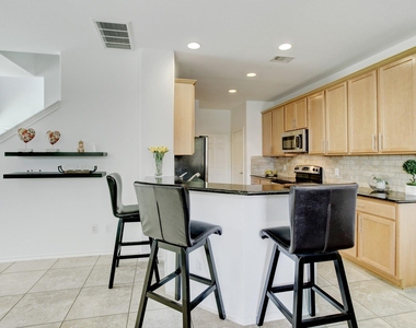 6423 Calgary Woods Lane - Photo Thumbnail 6