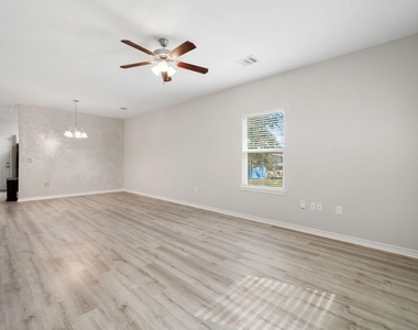 6927 David Street - Photo Thumbnail 10