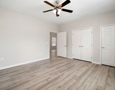6927 David Street - Photo Thumbnail 15
