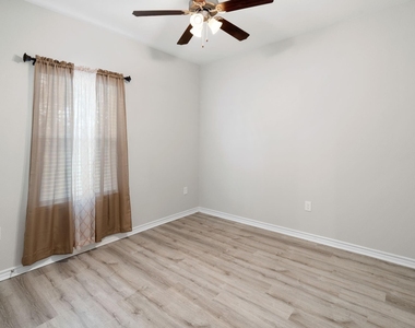 6927 David Street - Photo Thumbnail 18