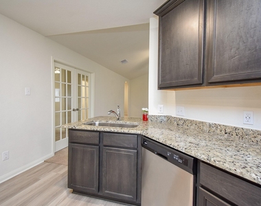 405 Texas Olive Drive - Photo Thumbnail 15