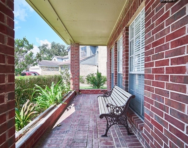 11011 Landsbury Court - Photo Thumbnail 4