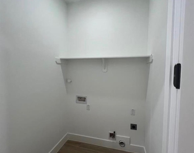 4101 Stassen Street - Photo Thumbnail 9