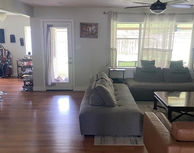 12930 Kimberley Lane - Photo Thumbnail 5