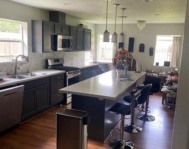 12930 Kimberley Lane - Photo Thumbnail 7