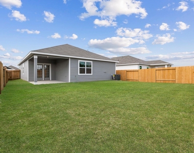 15450 Maple Terrace Drive - Photo Thumbnail 1