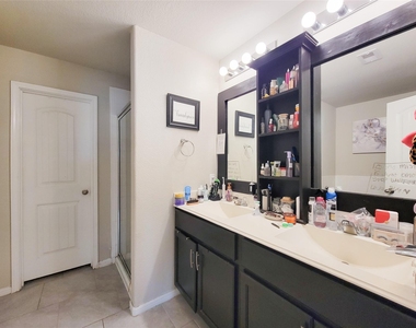 8003 Ecru Lane - Photo Thumbnail 30