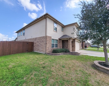 8003 Ecru Lane - Photo Thumbnail 5