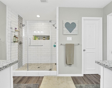 143 Bluebonnet Street - Photo Thumbnail 20