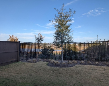 2910 Starling Drive - Photo Thumbnail 16