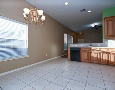 2123 Castle Gardens Lane - Photo Thumbnail 13