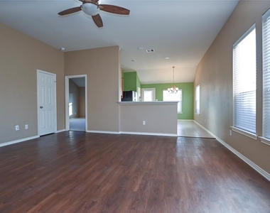 2123 Castle Gardens Lane - Photo Thumbnail 3