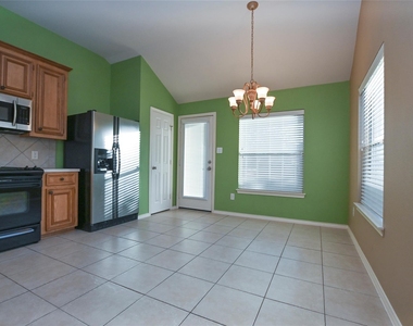 2123 Castle Gardens Lane - Photo Thumbnail 9