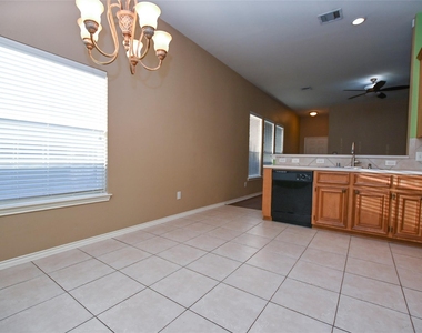 2123 Castle Gardens Lane - Photo Thumbnail 11
