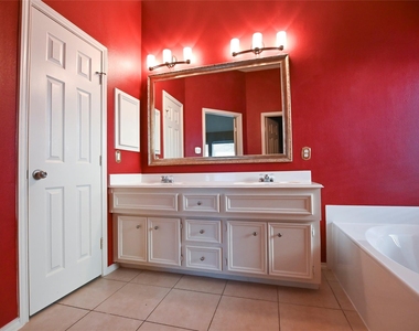 2123 Castle Gardens Lane - Photo Thumbnail 18